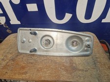 R8 embase porte lampe feu