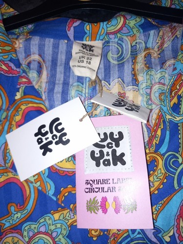 Bnwt size lucy yak - 22,
