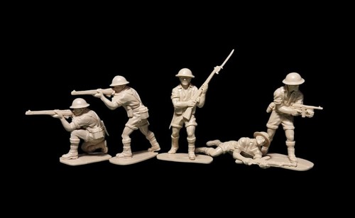 Ensemble figurines au - (c),