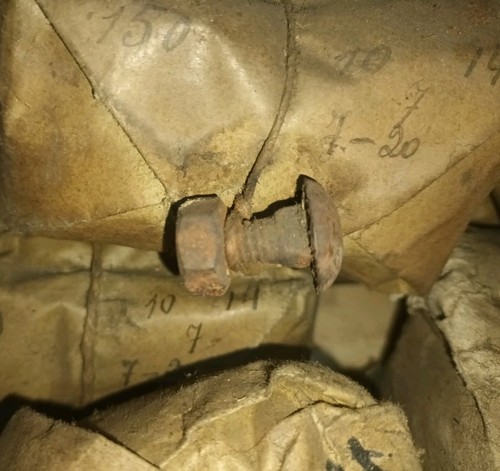 Lot anciens boulons - lot,