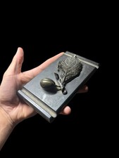 Ancien Presse Papier En Bronze