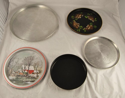Lot metal tin serving - of,