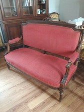 canapé 3 places, velours grenat, style Louis XV, occasion, bon ėtat.