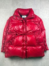 Doudoune Acne Studios mi-longue rouge avec sangle femme taille M