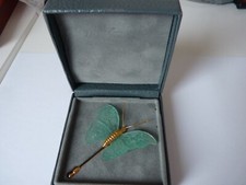 DAUM.EPINGLE PAPILLON en PATE de VERRE. Edition Ecole de NANCY 1999.