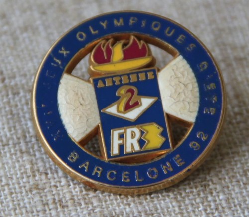 Ancien pin collector - collector, média
