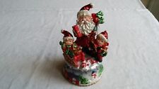Boite à Musique avec Père Noel de 18 cm de haut