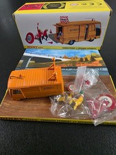 dinky toys atlas Fourgon J7