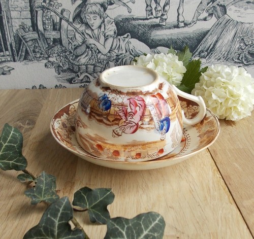 Ancienne tasse cafe - ancienne, et