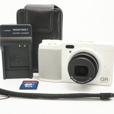 RICOH GR DIGITAL IV White Edition 10,4 Mpx avec étui chargeur carte SD du Japon