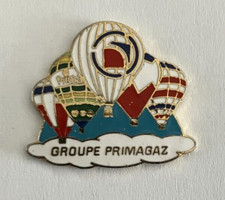 63 - Pin's 5 MONTGOLFIERES HOT