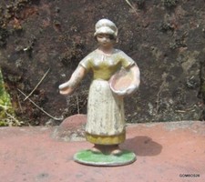 QUIRALU  LA FERME / FERMIERE