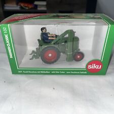 Siku Model N°3471 Fendt Dieselross mit Mähbalken - 1:32