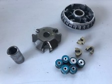 UN VARIATEUR COUPELLE VARIO SCOOTER PEUGEOT 125 SATELIS COMPRESSOR  2006