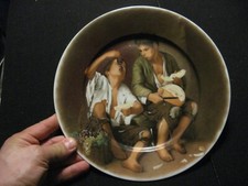 Superbe plat porcelaine d'art