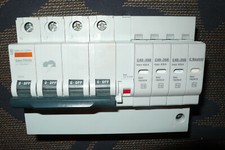 PARAFOUDRE TYPE 2, 4POLES PARASURTENSEUR 3P+N+T. MERLIN GERIN Quick PRD40r 16294