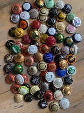 lot environ 100 Capsules-Plaque de muselet Champagne/Crémant.