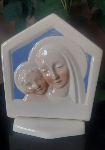 Ancienne vierge enfant - vierge, l'enfant