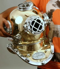 Casque de plongée US Navy