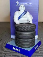 Figurine pour poupée homme