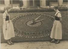 11/19 Photo Montre Soleil Femmes Avec Tresses Et Tracht An 1934 Historique Mode