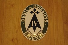 Plaque émaillée bombée Licence IV Côtes du Nord 25x18 cms