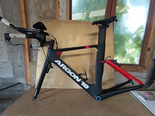 Cadre argon contre la - argon,