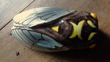 Cigale bouquetière ancienne faïence/Céramique Provence/Vallauris ? 17 cm