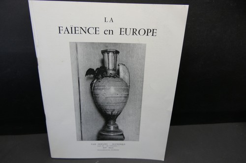 Faience europe vase - en,