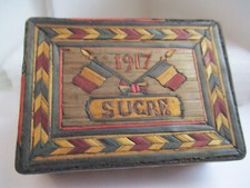 Magnifique ancienne boite à sucre Les Poilus 1917 ornée de 2 drapeaux Français