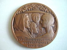 Médaille BRONZE 68mm - EXPOSITION COLONIALE INTERNATIONALE PARIS 1931 - L. BAZOR