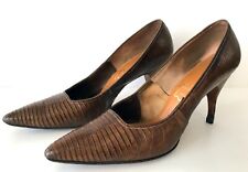 Escarpins Vintage 1960’s Lézard Maron talons aiguilles ferrés cœurs P. 40