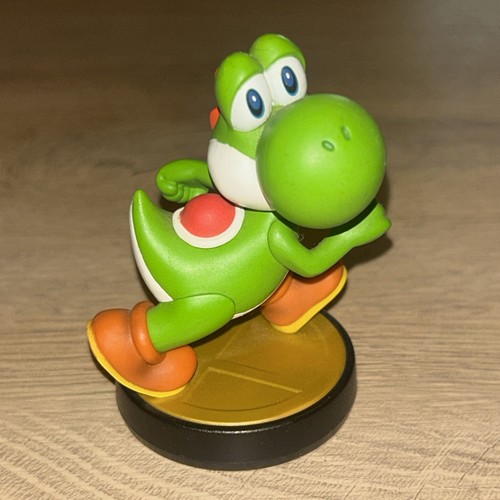 Nintendo yoshi amiibo - nintendo,