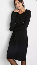 Robe Tricotée À Capuche
