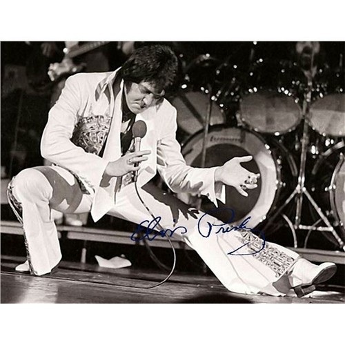 Elvis presley 5x11 signed - 8.5x11,