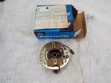 #382545 Tête, Commutateur