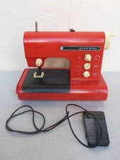 Ancienne Machine à Coudre Jouets pour Enfants Collector Good Jeu Piko ? DDR ?Que