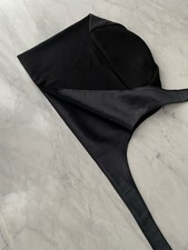 Bonnet doublé en satin sous
