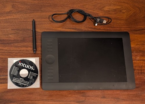 Wacom intuos touch pth - wacom,