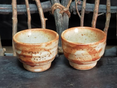 Lot tasses à saké - de,