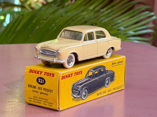 Dinky toys 521 peugeot - dinky,