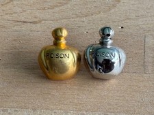 2 PINS PIN PARFUM PERFUME MODE