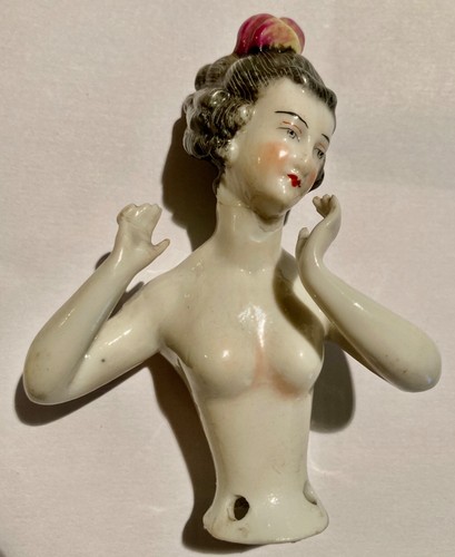 Demi figurine ancienne - , en