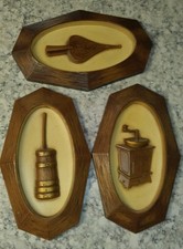 Vintage Gold Cream Raised