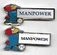 lot de 2 pin's coupe du monde football 98, mascotte sponsor manpower