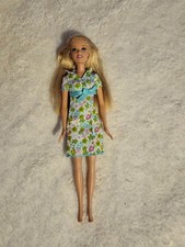 Barbie maîtresse d'école