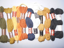 Lot De 12 Écheveaux Laine À Tapisserie DMC