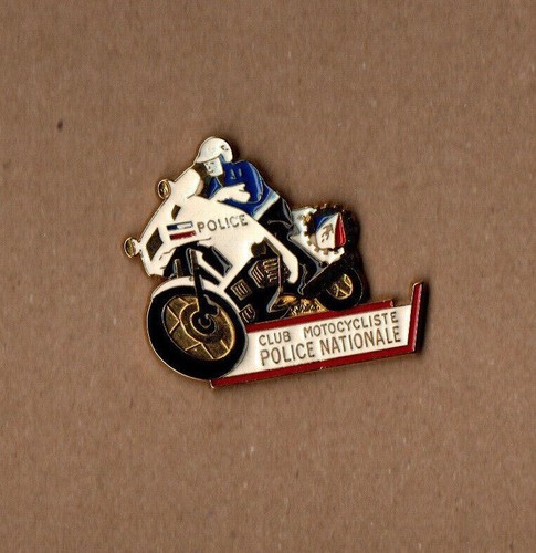 Pin police gendarmerie - pin's,