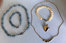 Petit lot de bijoux Yves