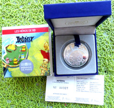 COFFRET FRANCE PIECE 10€ ASTERIX CHEZ LES PICTES - BE 2013 .